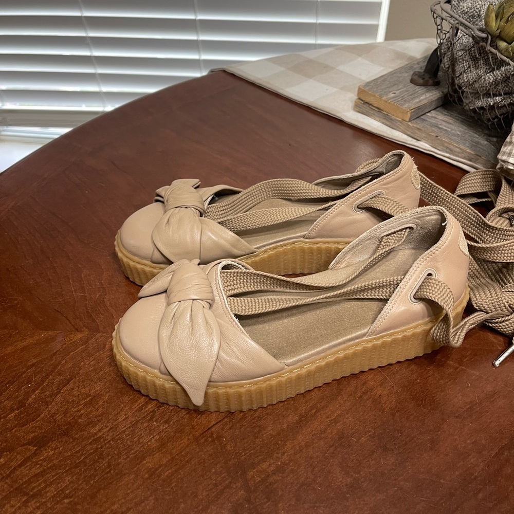Fenty Puma by Rihanna Leather Bow Creeper Sandal - Picture 2 of 10